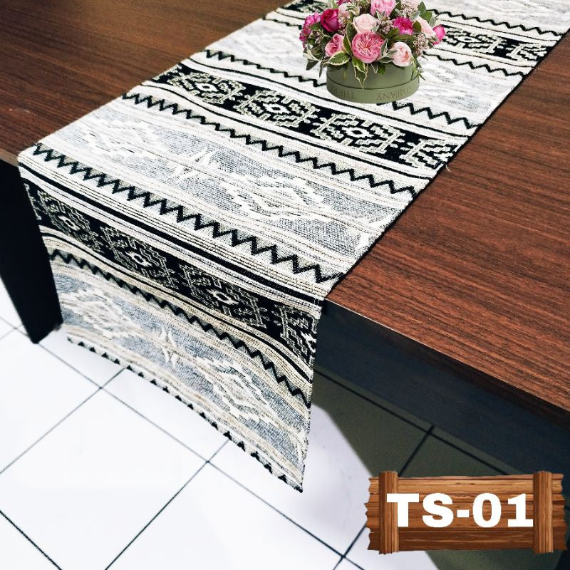 Table Runner Taplak Meja Tamu & Meja Makan Motif Tenun, Dekorasi Meja Etnik Khas Indonesia untuk Ruang Tamu dan Makan