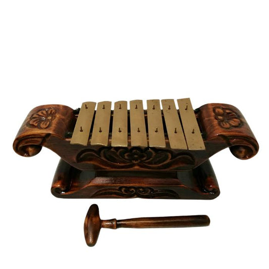 Metallophone Tradisional Bali - Alat Musik Gamelan Buatan Tangan dengan Palu Kayu, Karya Seni Musik Bali Otentik