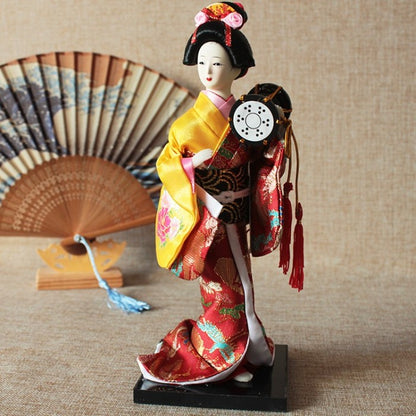 Patung Pajangan Boneka Geisha Jepang - Hiasan Dekorasi Elegan untuk Rumah, Kamar, atau Kantor, Koleksi Budaya Jepang yang Indah dan Artistik