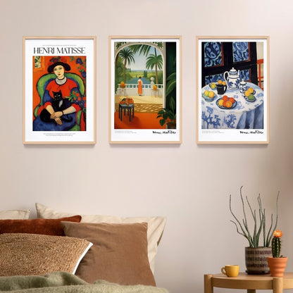 Wall Art Print Terinspirasi Style Lukisan Henri Matisse, Dekorasi Dinding dengan Frame Kayu Natural untuk Sentuhan Estetik Modern dan Minimalis