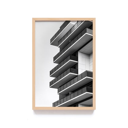 Poster Gedung Hitam Putih Wall Decor Monochrome Architecture Art Print, Frame Natural - Hiasan Dinding Minimalis dengan Sentuhan Monokrom dan Arsitektur Modern