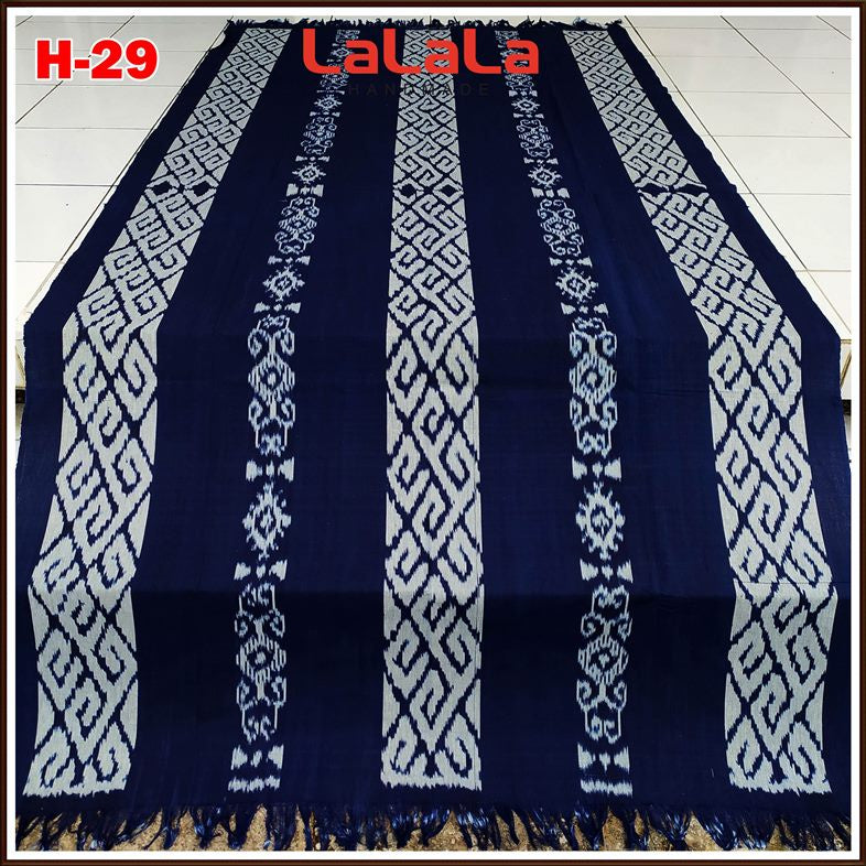 Kain Tenun Ikat Blanket Etnik Troso Jepara Khas Indonesia, Produk Tradisional Handmade Berkualitas untuk Dekorasi dan Fashion