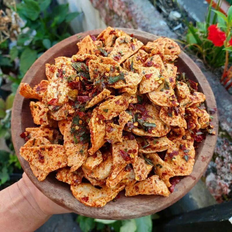 Basreng Bulat Pedas Daun Jeruk Kemasan - Camilan Renyah dengan Aroma Khas dan Rasa Pedas Nikmat