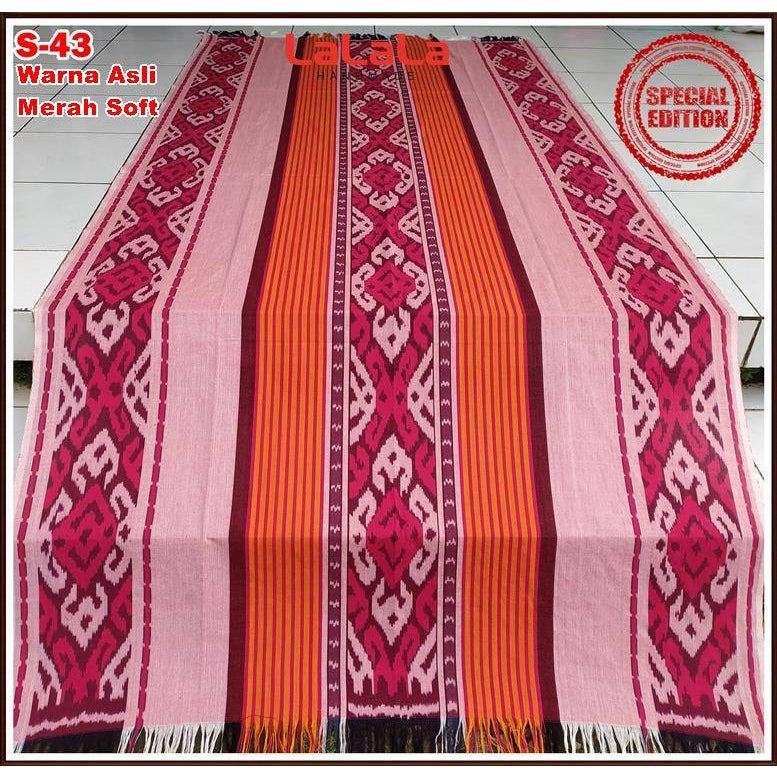 Kain Ikat Blanket Etnik Troso Jepara Indonesia, Karya Seni Tradisional Handmade untuk Dekorasi dan Koleksi