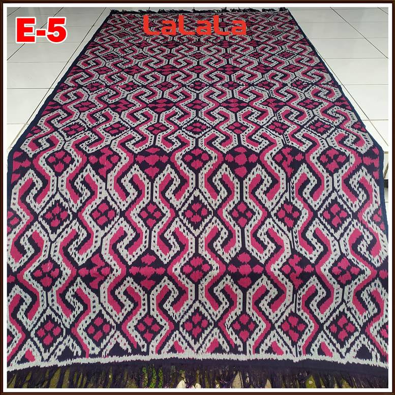 Tenun Ikat Blanket Etnik Sumba, Lombok, NTT, Bali, Toraja, Flores, Dayak, Jepara - Keindahan Kain Tradisional Nusantara