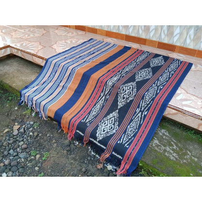 Kain Tenun Ikat Blanket Etnik Motif Khas Lombok, Sumba, Toraja, Flores NTT, dan Jepara - Kain Tradisional untuk Dekorasi Rumah atau Pakaian Etnik