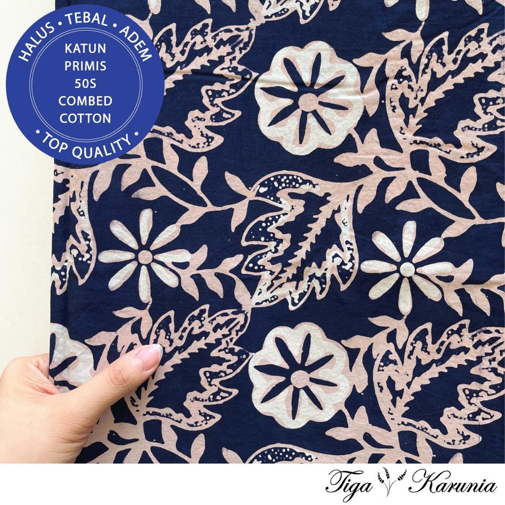 Kain Batik Cap Tulis Kombinasi Premium Solo Bunga Navy Cream Katun Primis - Batik Elegan dengan Motif Bunga Navy