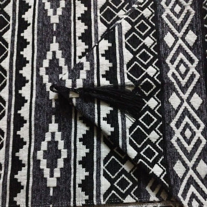 Table Runner Taplak Meja Tamu & Meja Makan Motif Tenun, Dekorasi Meja Etnik Khas Indonesia untuk Ruang Tamu dan Makan