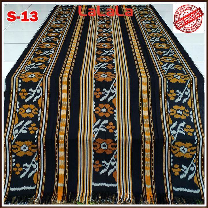 Kain Ikat Blanket Etnik Troso Jepara Indonesia, Karya Seni Tradisional Handmade untuk Dekorasi dan Koleksi