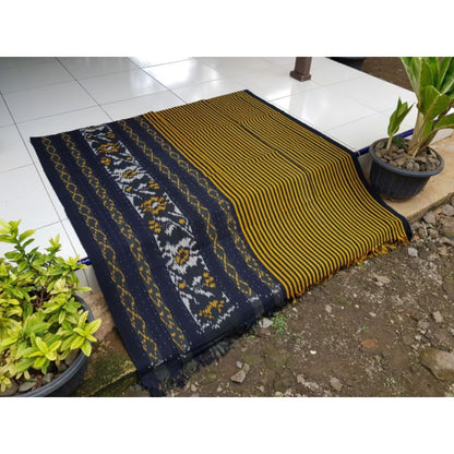 Kain Tenun Ikat Blanket Etnik Motif Khas Lombok, Sumba, Toraja, Flores NTT, dan Jepara - Kain Tradisional untuk Dekorasi Rumah atau Pakaian Etnik