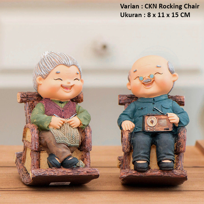 Dekorasi Pajangan Nenek Kakek Couple Bahan Resin - Miniatur Kakek Nenek Figure Pasangan yang Lucu dan Unik, Cocok untuk Pajangan Rumah