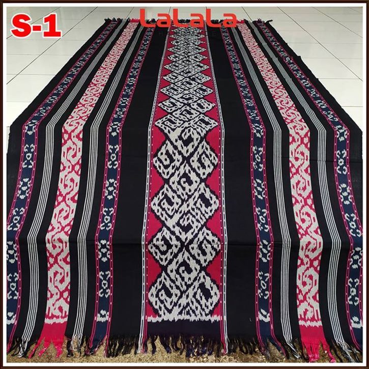 Tenun Ikat Blanket Etnik Sumba, Papua, Bali, Lombok, NTT, Toraja, Flores, Dayak, Jepara - Keindahan Budaya Nusantara dalam Setiap Helai Kain