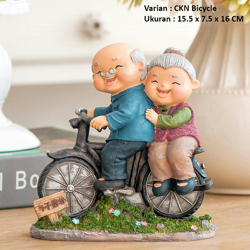 Dekorasi Pajangan Nenek Kakek Couple Bahan Resin - Miniatur Kakek Nenek Figure Pasangan yang Lucu dan Unik, Cocok untuk Pajangan Rumah