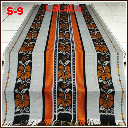 Kain Ikat Blanket Etnik Troso Jepara Indonesia, Karya Seni Tradisional Handmade untuk Dekorasi dan Koleksi