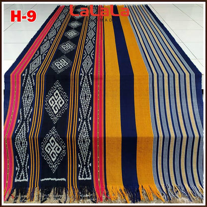 Kain Ikat Blanket Etnik Troso Jepara Indonesia, Karya Seni Tradisional Handmade untuk Dekorasi dan Koleksi